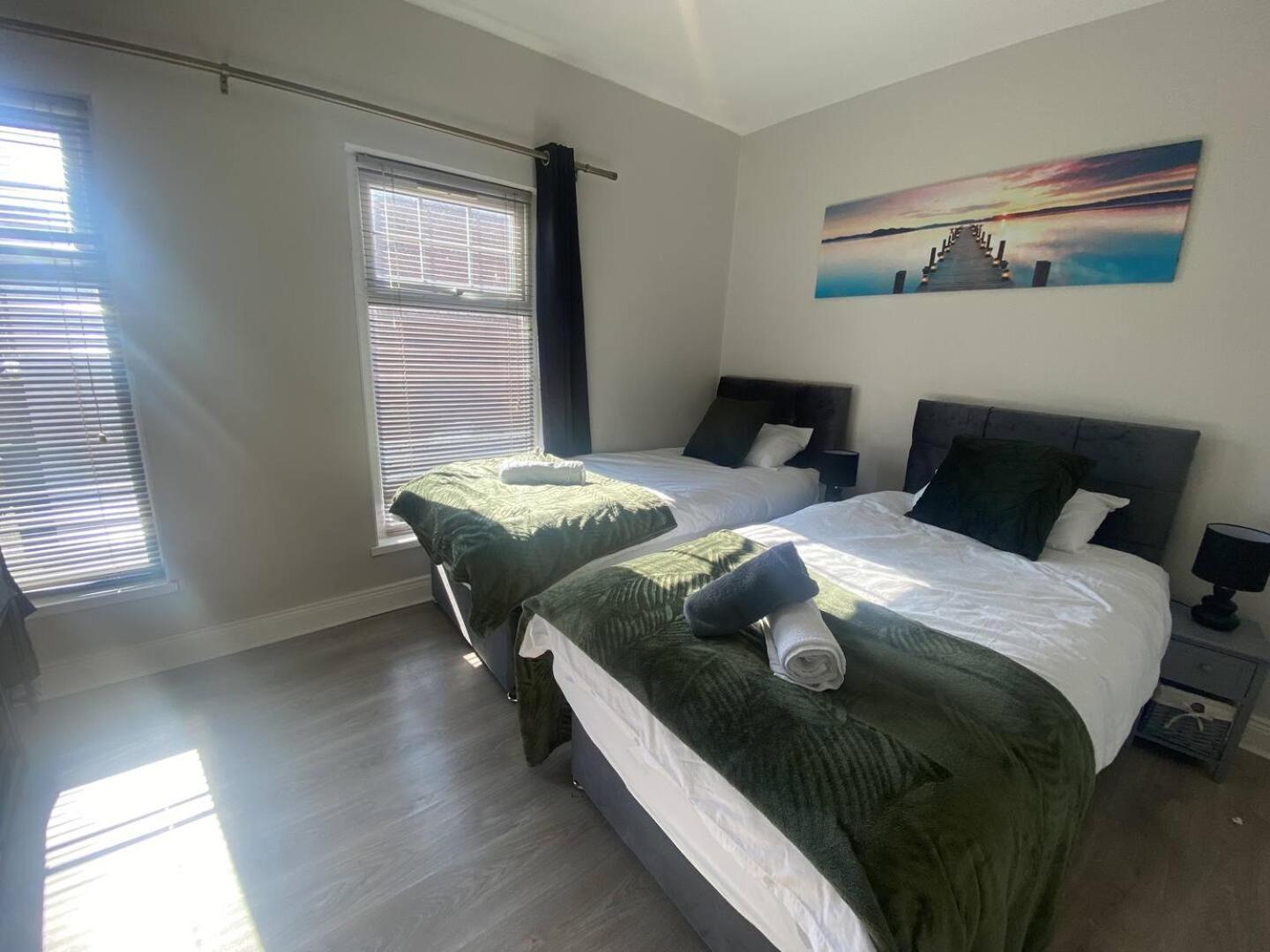 Вилла 2Br Cozy Duplex Белфаст Экстерьер фото